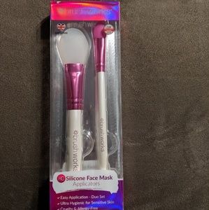 brush works Makeup - Brush Works Silicone Mask Applicators brush works Makeup - Brush Works Silicone Mask Applicators